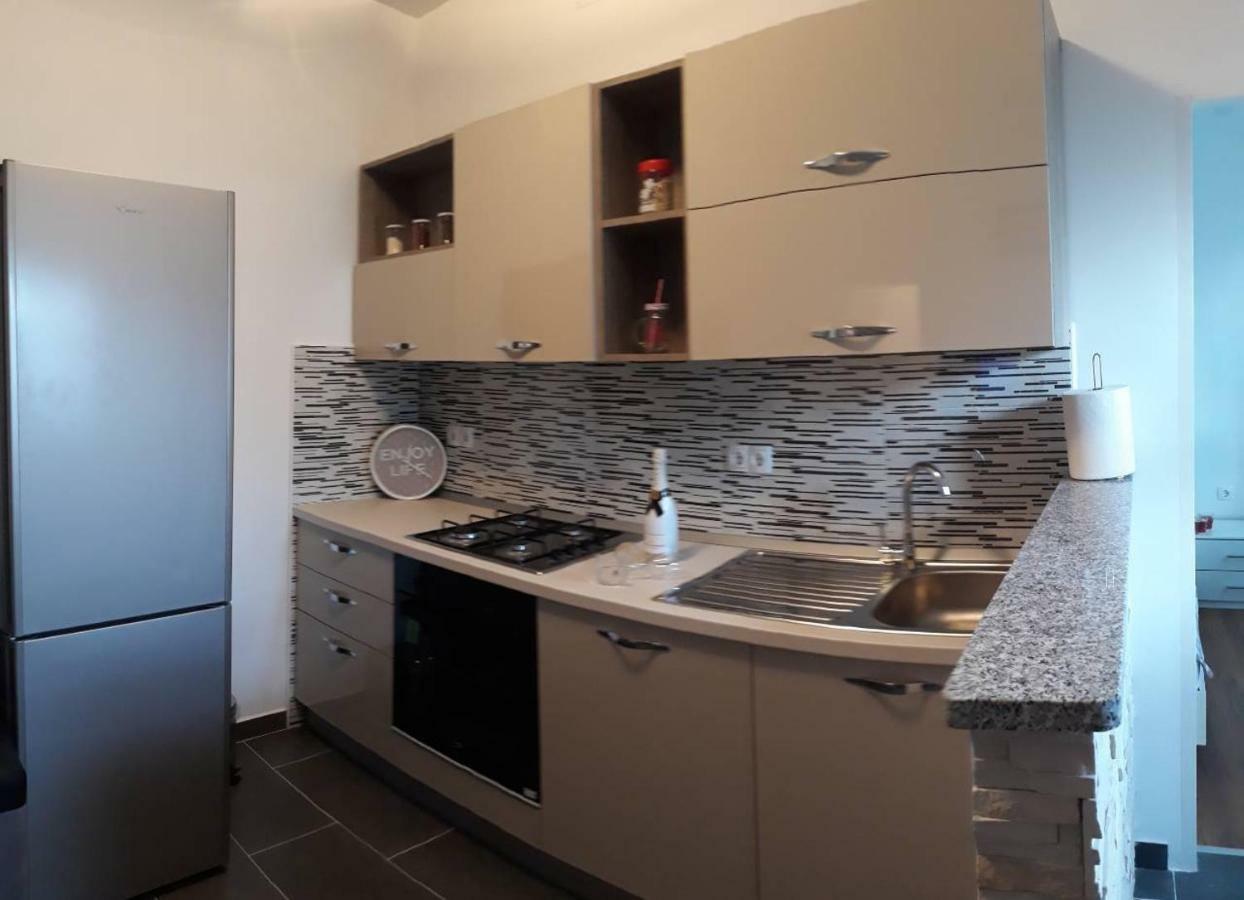 App Lana Apartment Crikvenica Exterior photo