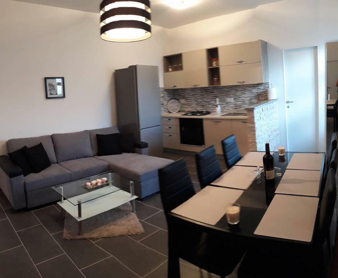 App Lana Apartment Crikvenica Exterior photo
